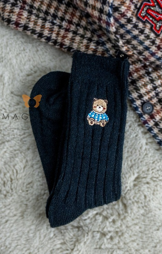 Șosete YN5041 Warm Magnetis pentru femei, negre - cu nervuri și broderie cu ursuleți de pluș