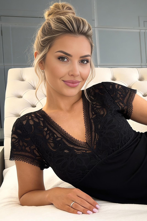 Cămașă de noapte Elena Donna din vâscoză cu dantelă, elegantă, moale, decolteu în V, neagră