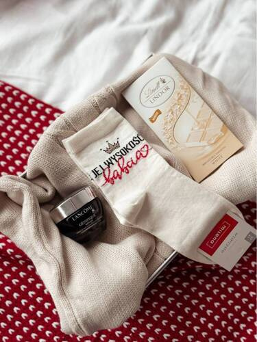 0200-134 Alteța Sa Bunica Milena șosete damă - ecru