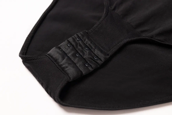 Body de damă Mona cu mânecă lungă de bază, negru