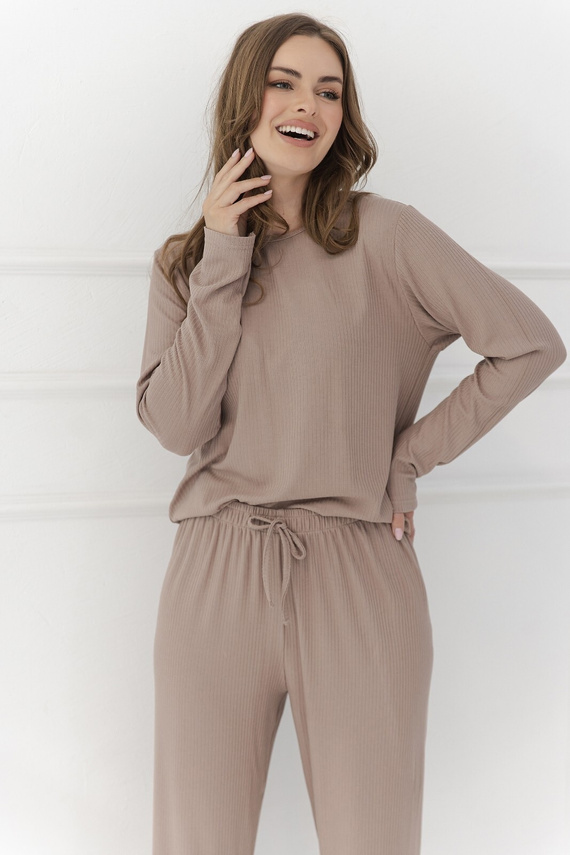 Pijamale damă Taro Marilla 3621 din vâscoză, cu dungi, mânecă lungă, culoare cappuccino