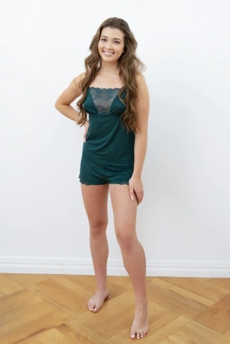 Pijama cu bretele înguste pentru femei Intrigue, pantaloni scurți Italian Fashion- zelona