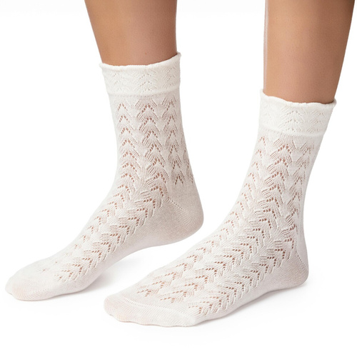 Steven 205 – șosete damă ajurate din bumbac ecru 002