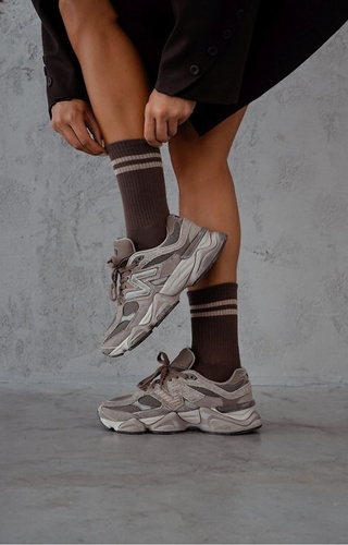 0200-184 Șosete de damă Milena cu două dungi, maro – bumbac, cu dungi