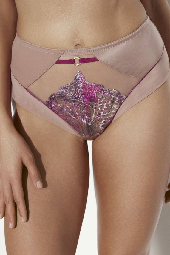 Chiloti brazilieni damă Ava 2271/B Nude/Wine S-3XL – brodați, transparenți