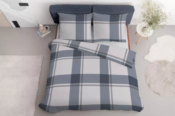 5218 A Lenjerie de pat în carouri din satin gri Detexpol