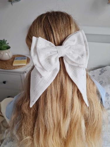 KMB16 Arc de păr de muselină cu închidere automată Marija - alb