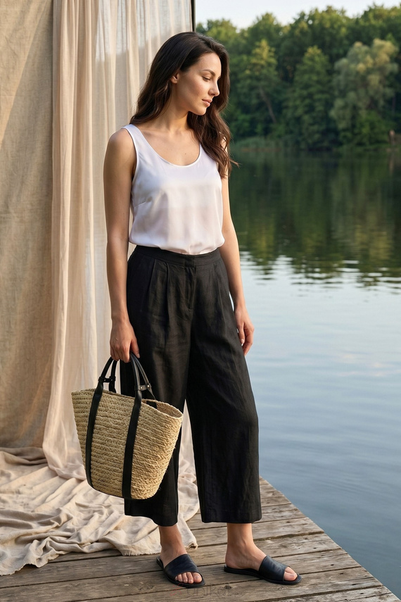 Unikat Thea top damă alb satinat, bluză elegantă cu bretele
