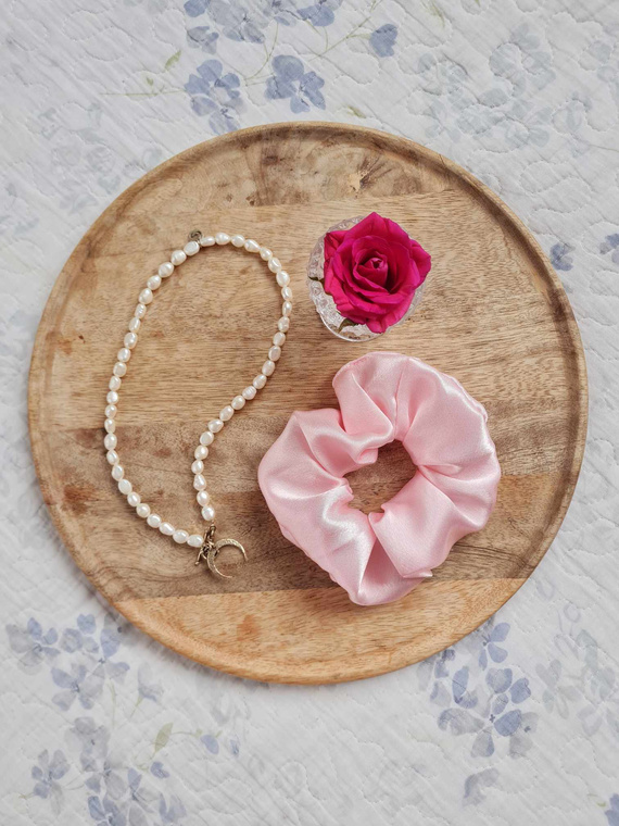 GS Scrunchie banda de păr din satin Marija - roz