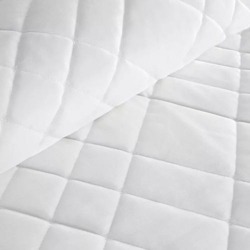 Ria 6 Cuvertura de pat decorativa din catifea Eurocortains alb