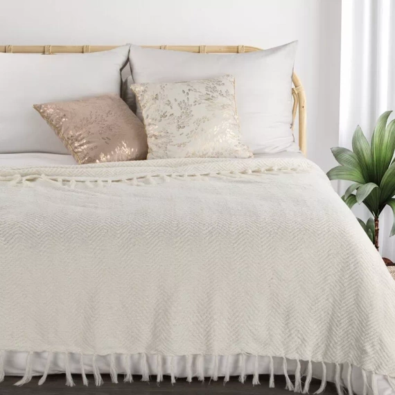 Milo Pătură cuvertură de pat cu franjuri Eurodraperii albe