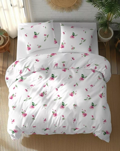 Set de lenjerie de pat 5769 A Cotton Bloom Detexpol din bumbac, alb cu flori roz și frunze verzi – 100% bumbac, față-verso, producție poloneză