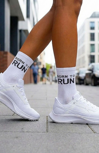 Șosete damă din bumbac Milena Born To Run 0200-225 – cu nervuri