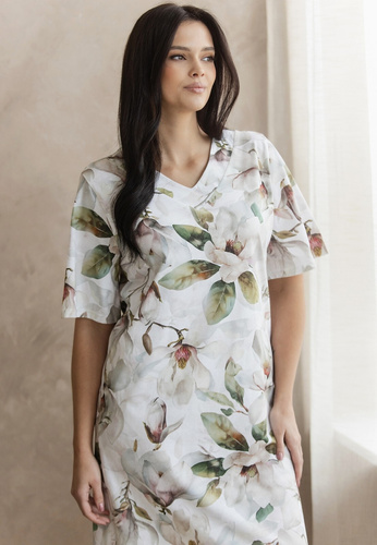 Cămașă de noapte Afrodyta 3566 Taro – bumbac, magnolia, imprimeu vegetal