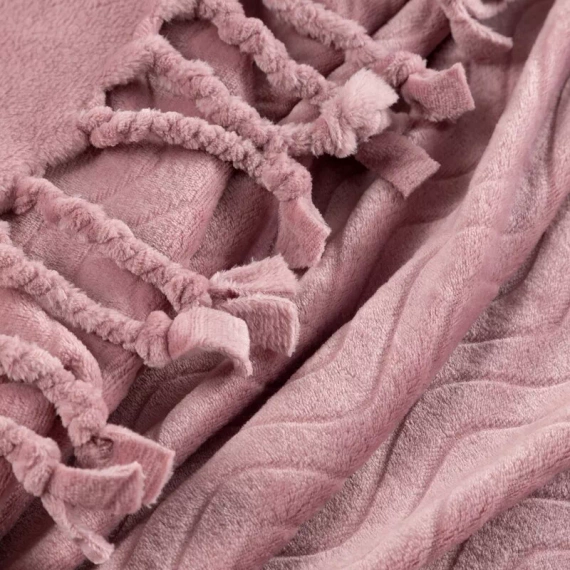 Cuvertura de pat Emma Patura cu franjuri Eurodraperii pudra