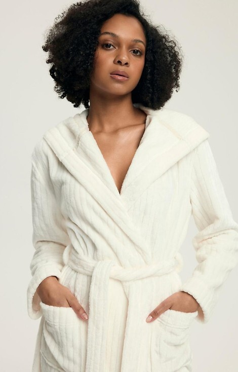 43600 Halat de baie cu glugă Dionne pentru femei, culoare crem Henderson – Moale, lung, cu nervuri