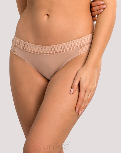 Chiloți bej unici pentru femei Kora - Eleganți și confortabili, croială flexibilă