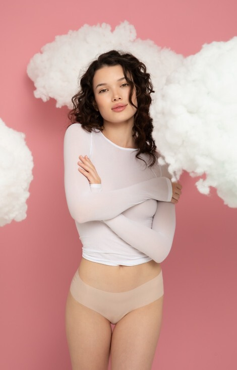 Mousse Classic Julimex - bej - chiloți fără cusături de damă, ultra ușoare, invizibili sub haine