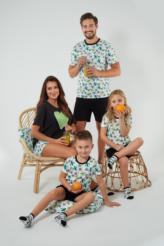 Pijama cu mânecă scurtă și pantaloni scurți de damă Picos Italian Fashion - negru/print 