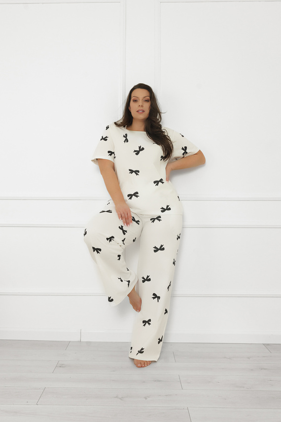 Pijama de damă Figaro - ecru, bumbac, mânecă scurtă + pantaloni lungi Italian Fashion  