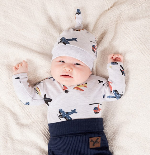 219054 Căciulă pentru bebe Willy Nicol – bumbac, avioane, legată