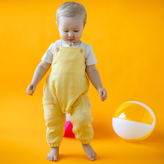 Salopeta pentru bebelusi Elephant Eevi - galbena