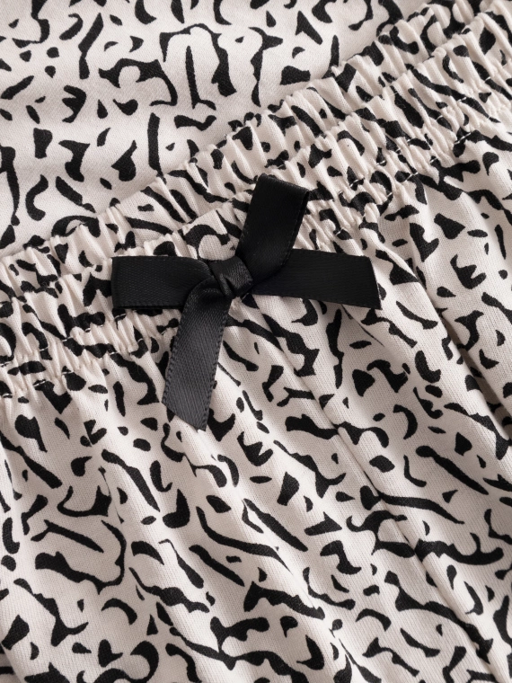 Despre Stil Pijamale lungi de dama cu fermoar Momenti Per Me bej