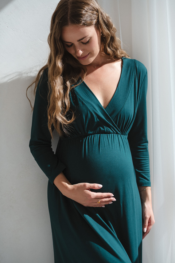 Cămașă de noapte pentru gravide și alăptare Star Light din bambus – elegantă, respirabilă, ideală pentru maternitate