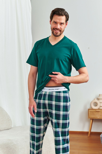 Doctor Nap 7368 – Pijamale bărbați din bumbac cu tricou cu decolteu în V | 100% bumbac, producție poloneză - smarald