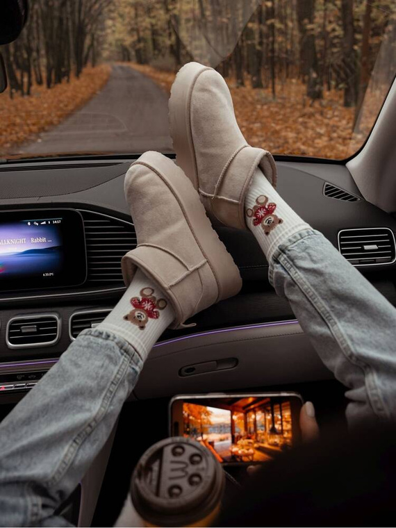 0200-132 Ursuleț în pulover Crăciun șosete damă Milena - ecru