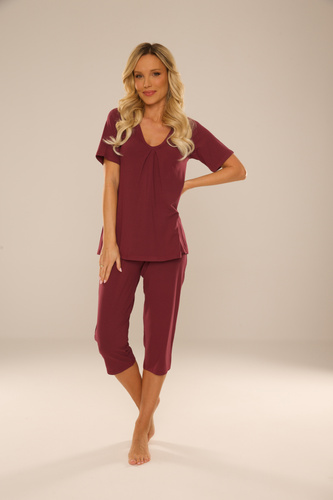 878 Dahlia Pijama de damă De Lafense - viscoză, mânecă scurtă, pantaloni 3/4 - burgundy