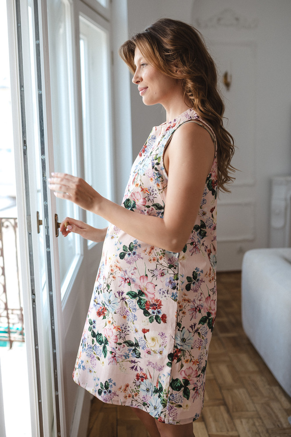 Mama MiA! Milk & Love Rochie de sarcină și alăptare din bumbac, roz pudrat cu flori