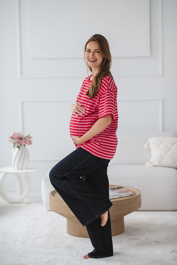 Tricou Mamahood Milk&Love pentru sarcină și alăptare, dungi roșii și roz – confortabil și elegant