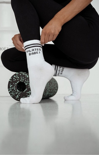 0200-189 Pilates Babe! Șosete albe din bumbac pentru femei Milena