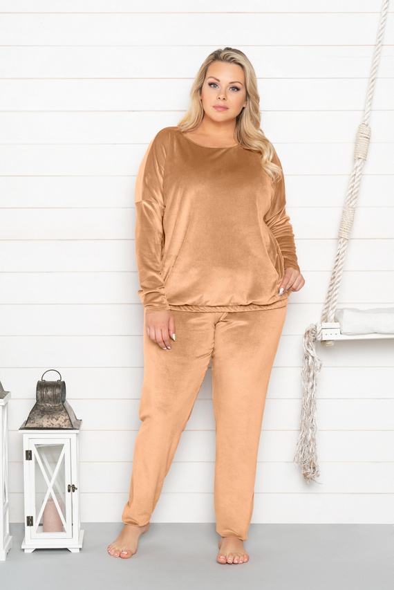 Set lung pentru femei Juga. mânecă, lungime. pantaloni de modă italiană negru