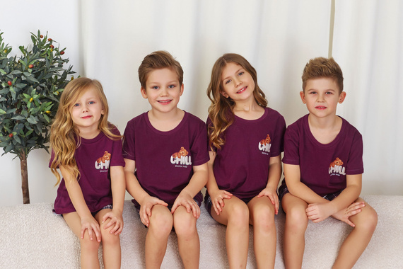 7202 "Chill" Pijamale pentru copii unisex Doctor Nap - visiniu