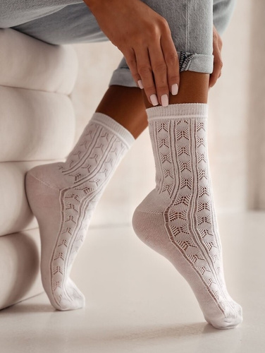 0989-007 Ciorapi dama ajurata Milena - alb