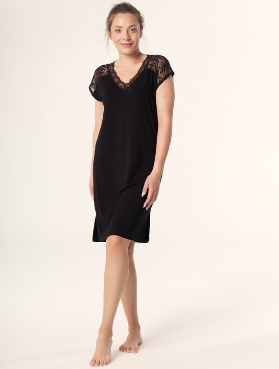 Cămașă de noapte neagră Petra KB59 Mefemi Nipplex – viscoză, dantelă, mâneci scurte, deasupra genunchiului