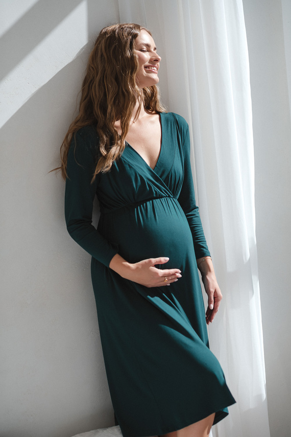 Cămașă de noapte pentru gravide și alăptare Star Light din bambus – elegantă, respirabilă, ideală pentru maternitate