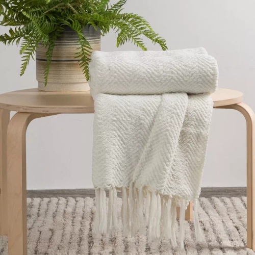Milo Pătură cuvertură de pat cu franjuri Eurodraperii albe