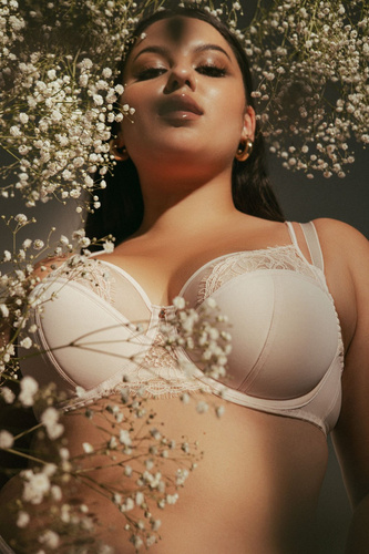 2163 Sutien semi-moale AVA cu pudră Sutien elegant semi-umflat cu dantelă