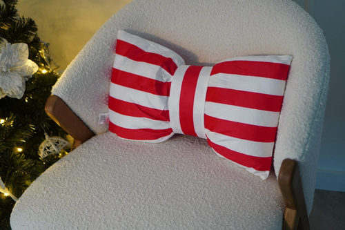 Pernă cu fundă de Crăciun 30x50, velur, de sub ac și ață – decorațiune de Crăciun