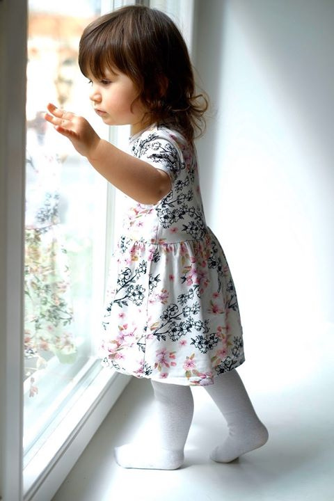 Body cu fustă Milk & Love flori deschise mânecă scurtă