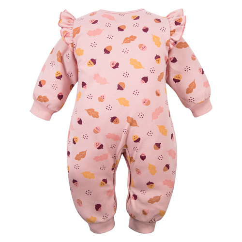 Salopă pentru bebeluși Fluffy Tails Eevi roz – bumbac, fără picioare, cu capse