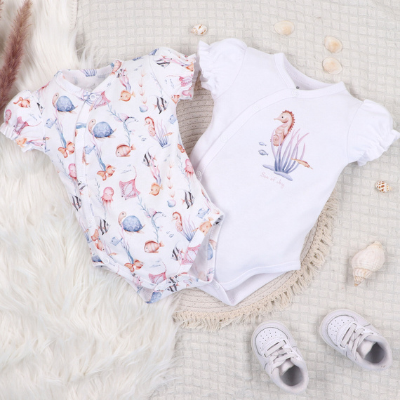 ABN-5474 Body plic Nini Underwater World alb – bumbac organic, mâneci scurte