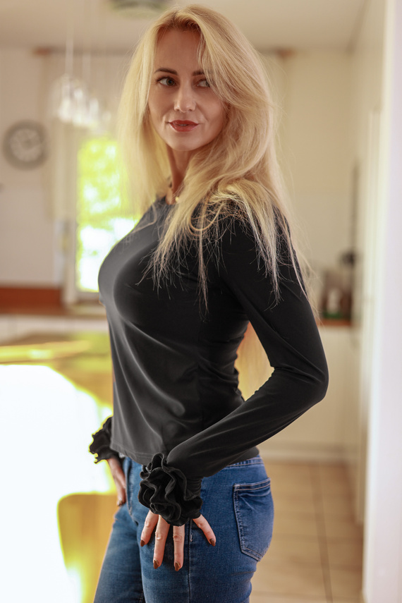 Bluză Nessy Mirale din microfibră – bluză damă cu trandafir decorativ