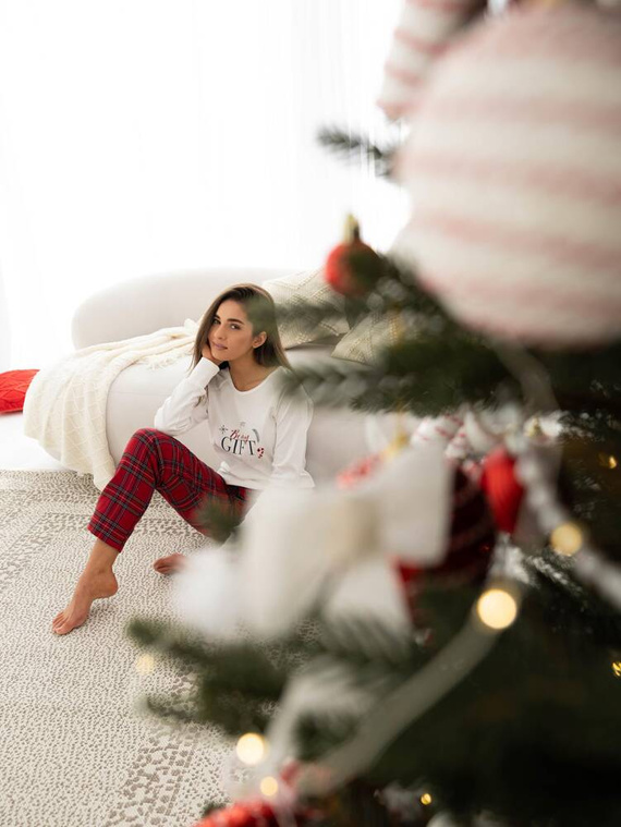 Pijama pentru femei Maribel Interlock Sensis - crem