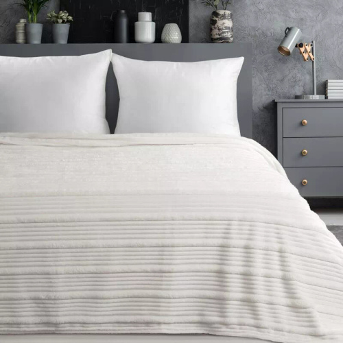 Pătură cuvertură Nina 220x200 flanel 3D moale Eurofirany 300 GSM albă