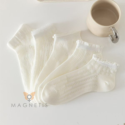 Șosete invizibile damă Magnetis CC-251102 bumbac ecru cu model delicat