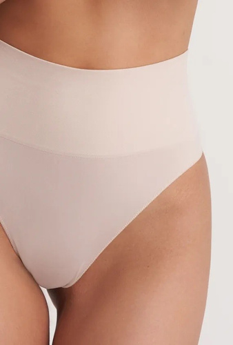 Tanga corectiva Sensual Skin Correct 41046 - fara cusaturi, modelare - nud deschis